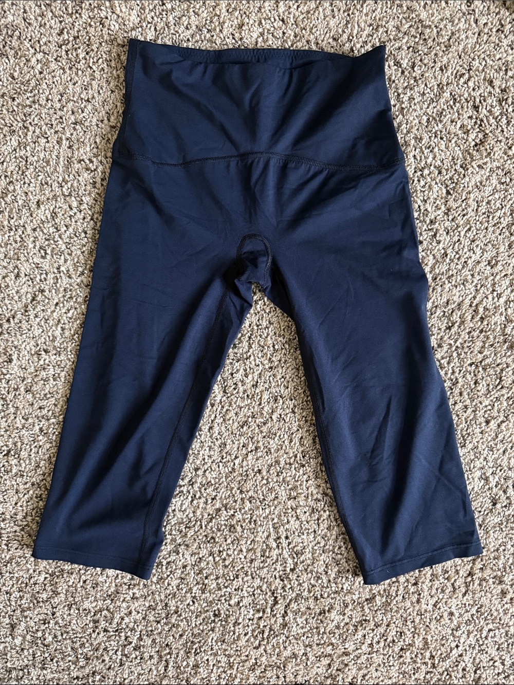 SPANX Navy High-Waist Capri Leggings
